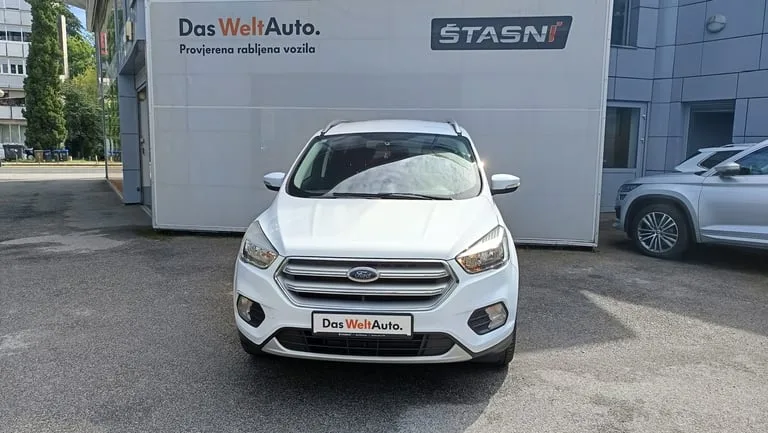 Ford Kuga 2017: fotografija 2