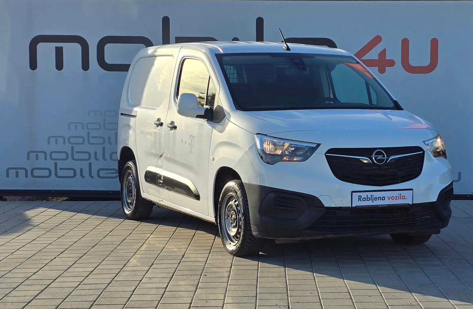 Opel Combo 2021: fotografija 2