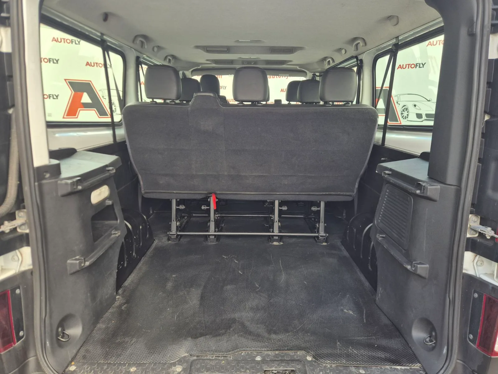 Opel Vivaro 2018 – fotografija 18