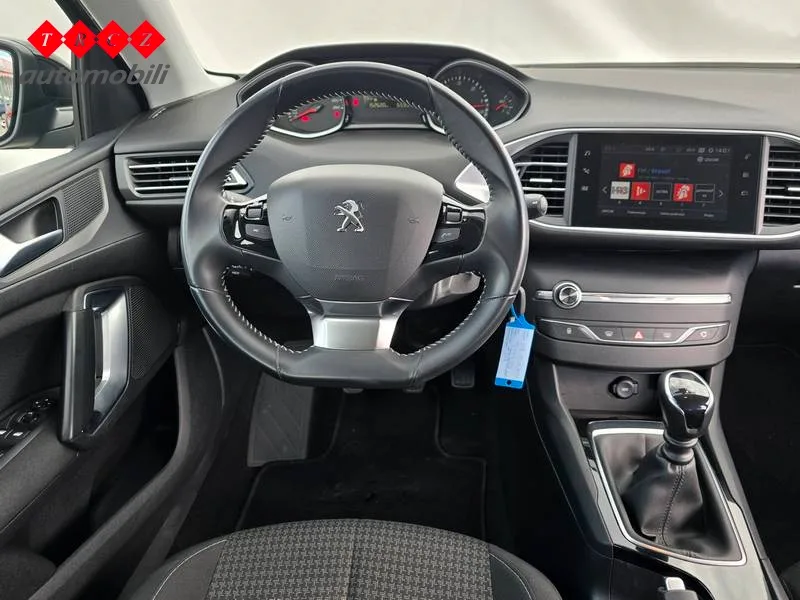 Peugeot 308 2020: fotografija 9