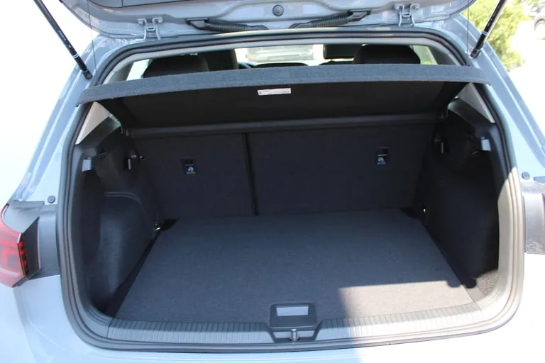 Volkswagen Golf VIII 2026: fotografija 14