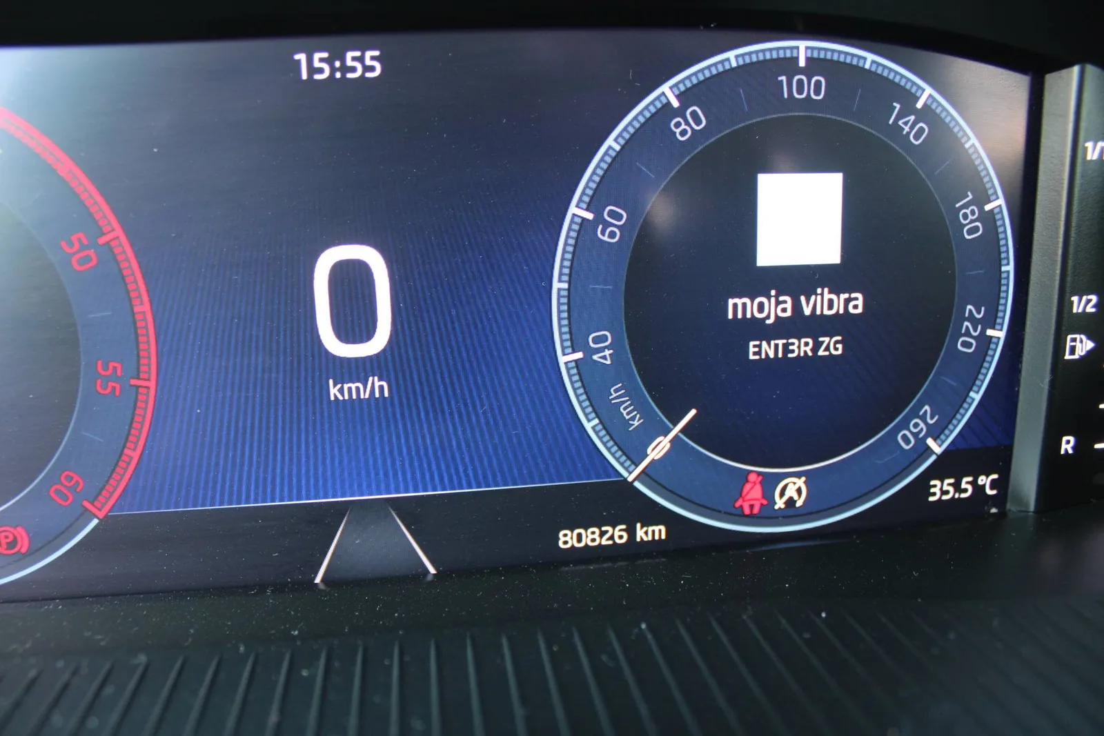 Škoda Octavia Combi 2023 – fotografija 18