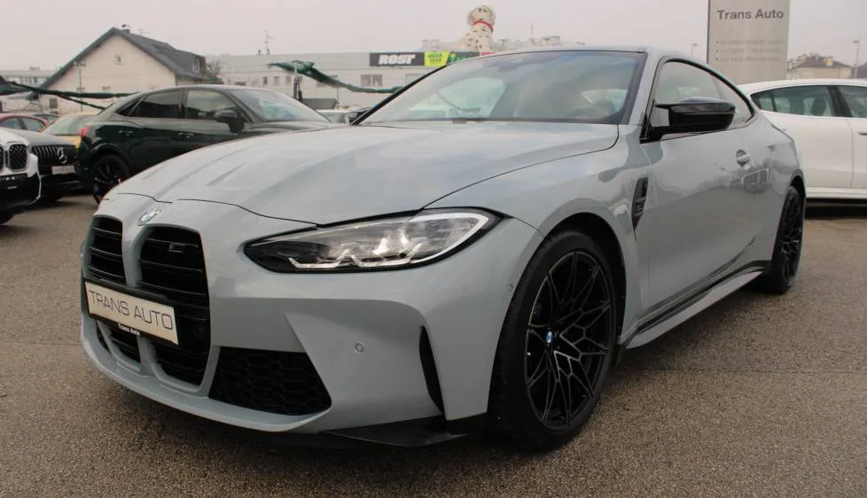 BMW M4 2023 – fotografija 1