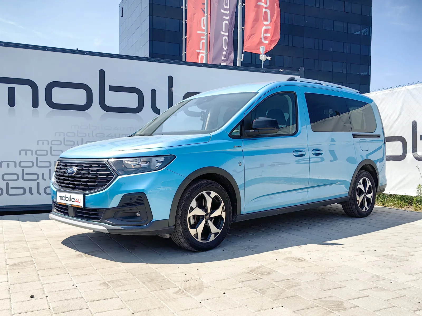 Ford Tourneo Connect 2024: fotografija 1