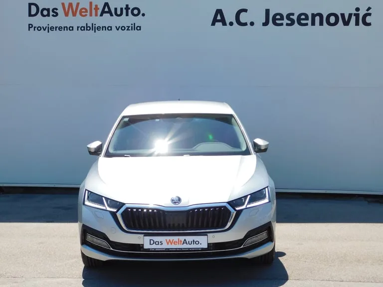 Škoda Octavia 2024: fotografija 2