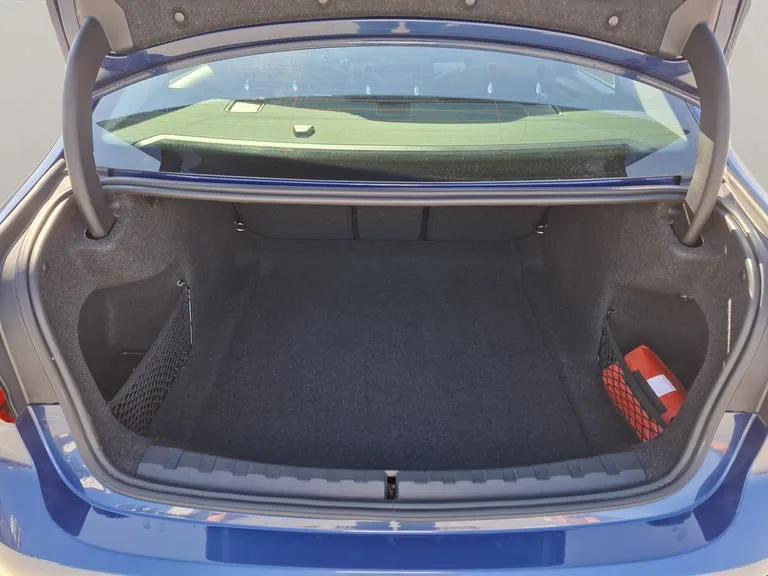 BMW Serija 3 2021: fotografija 21