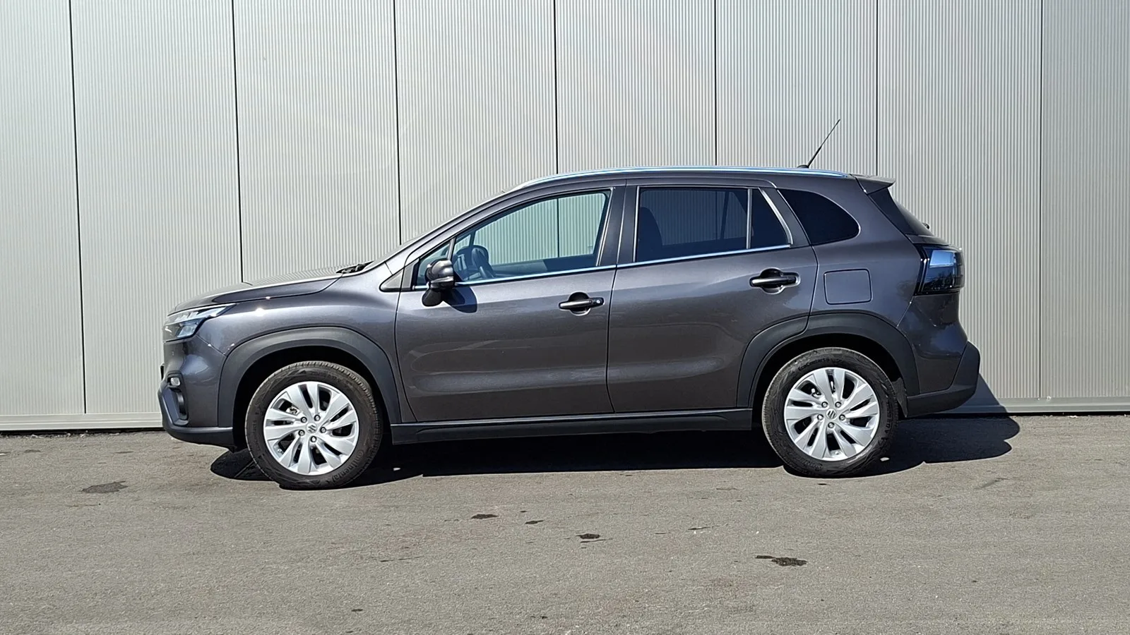 Suzuki S-Cross 2023: fotografija 2