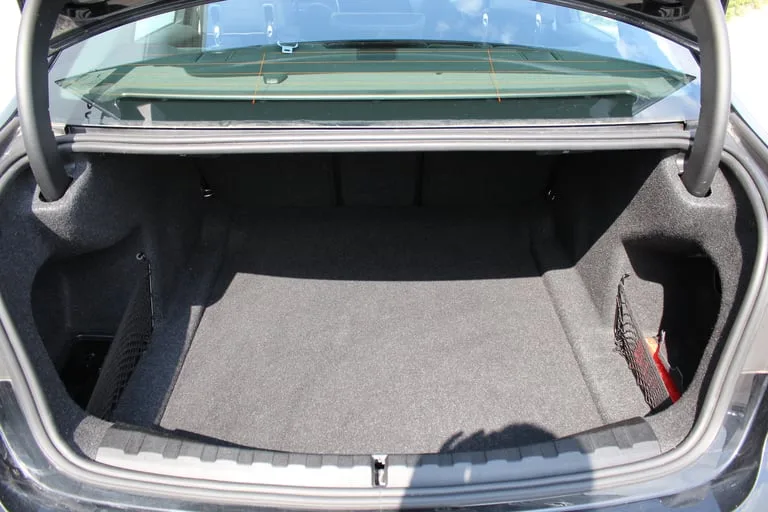BMW Serija 3 2022: fotografija 16