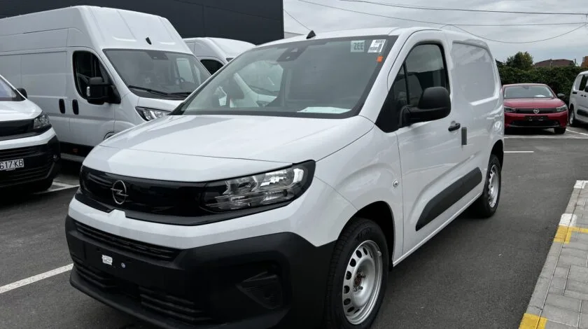 Opel Combo 2024 – fotografija 1