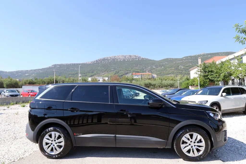 Peugeot 5008 2020 – fotografija 2