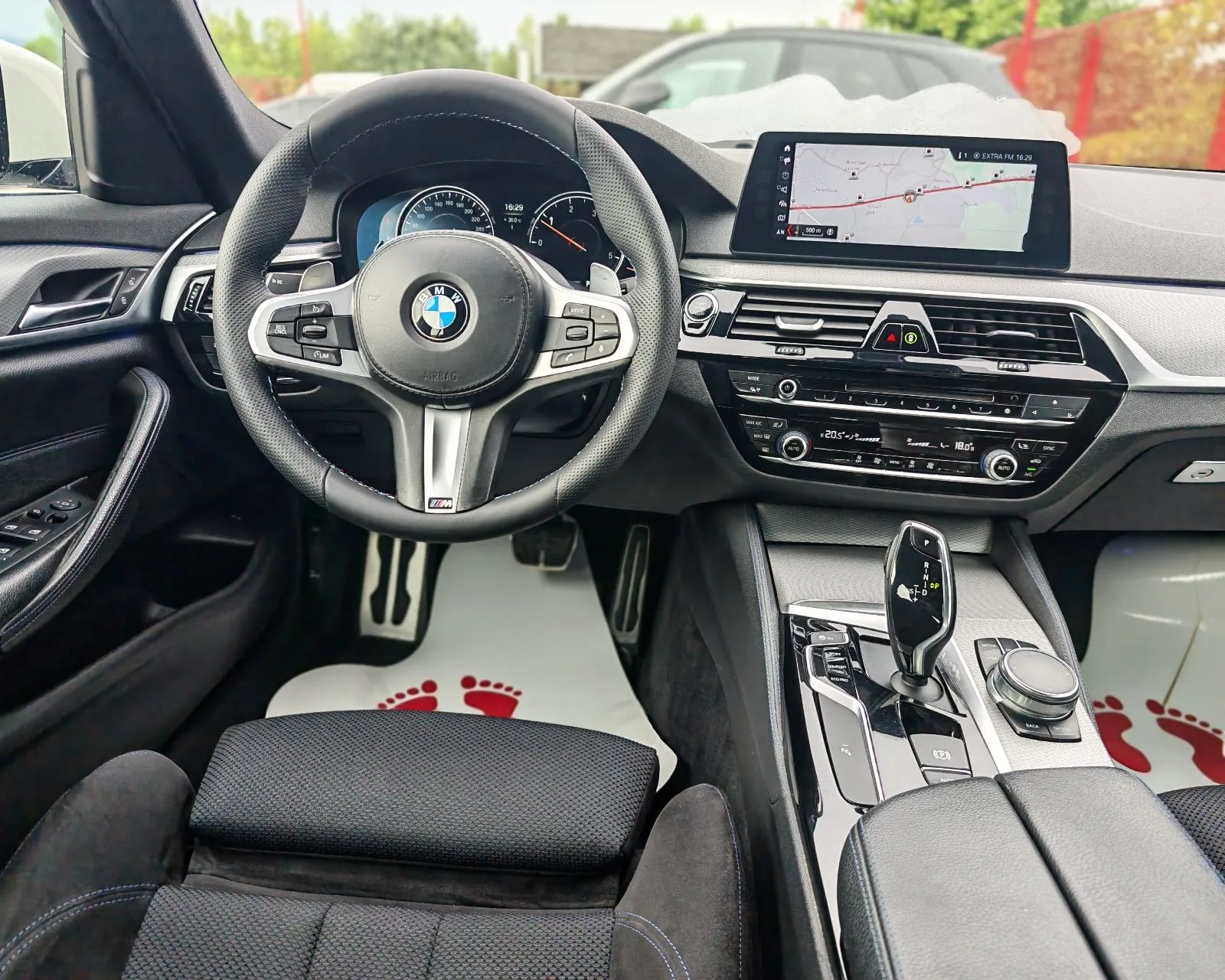 BMW Serija 5 2017 – fotografija 17