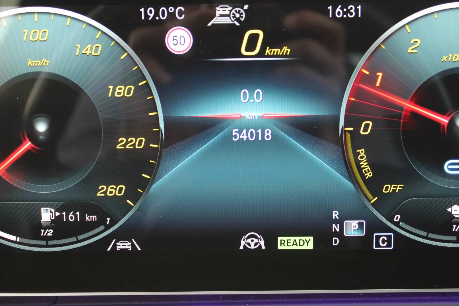Mercedes-Benz GLE 2021: fotografija 26