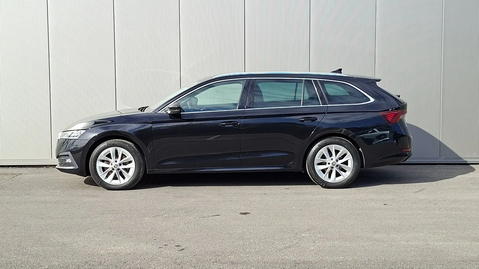 Škoda Octavia 2023: fotografija 2