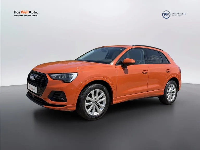 Audi Q3 2022: fotografija 1