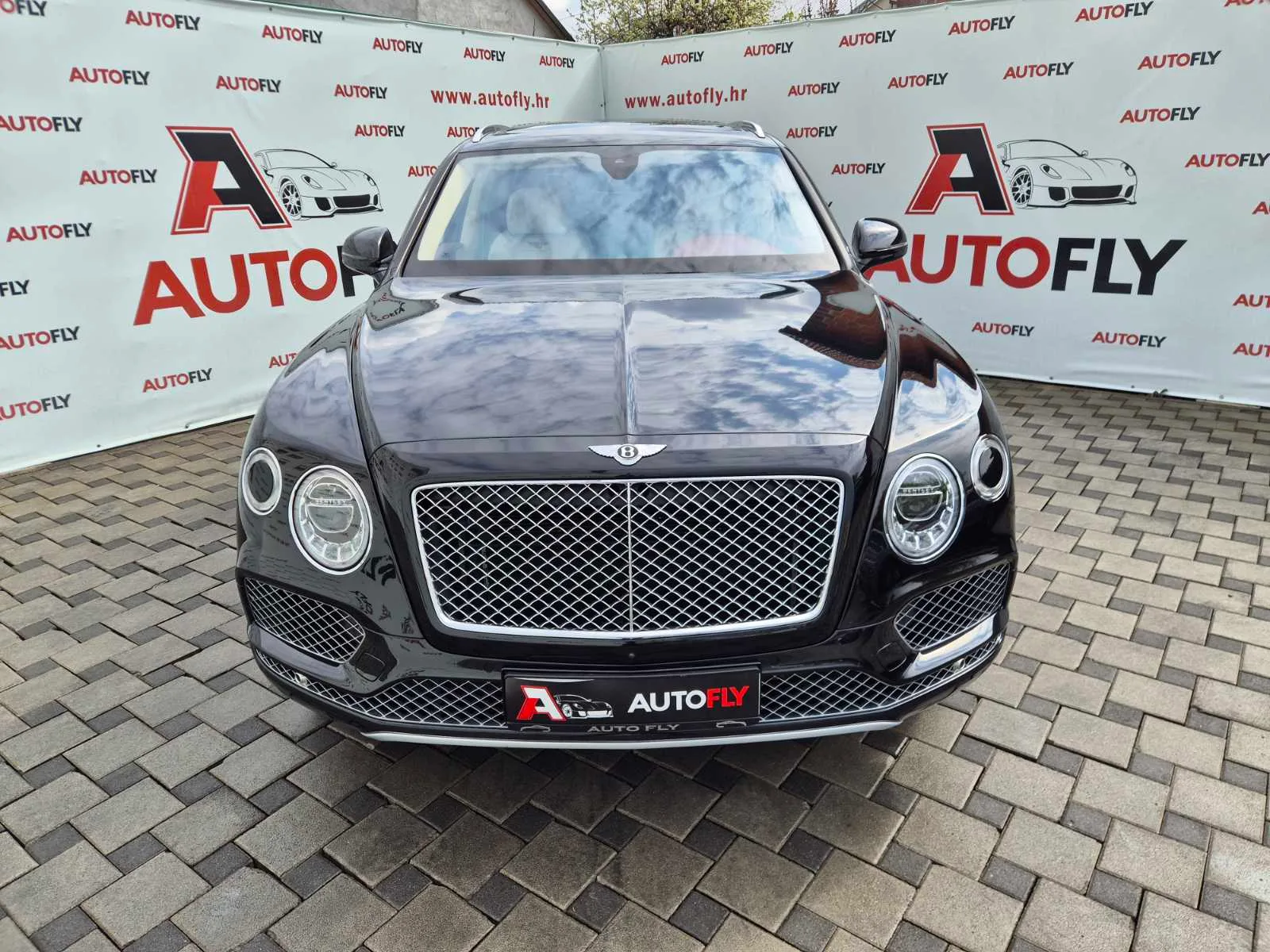 Bentley Bentayga 2016 – fotografija 2