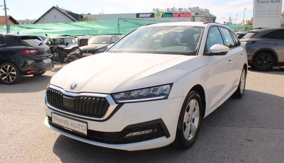 Škoda Octavia Combi 2022 – fotografija 1