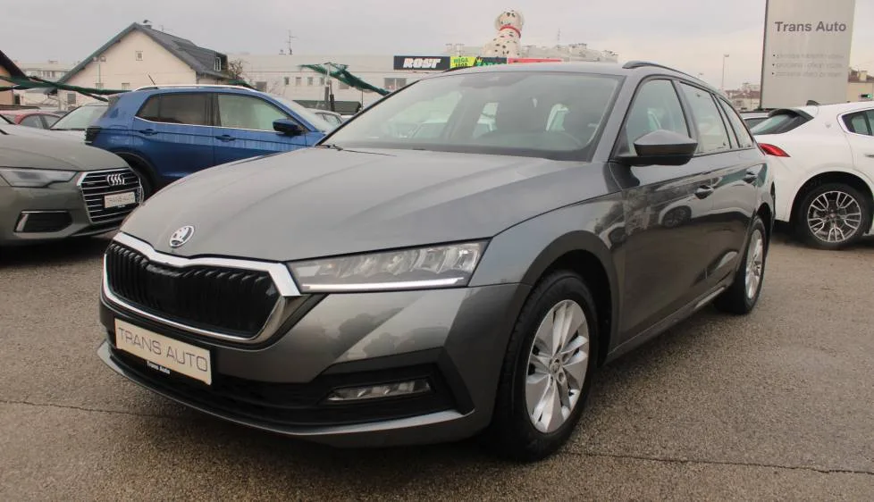 Škoda Octavia 2023: fotografija 1