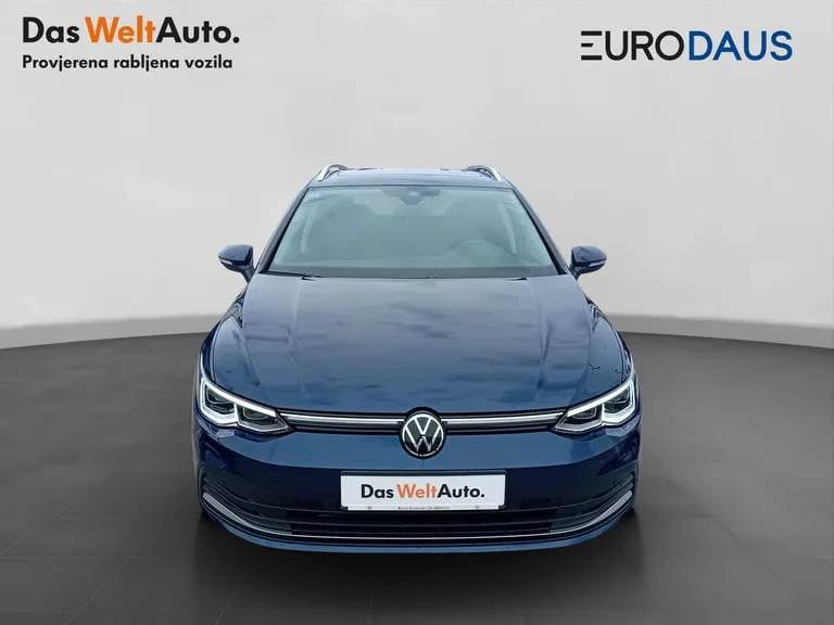 Volkswagen Golf 2024: fotografija 2