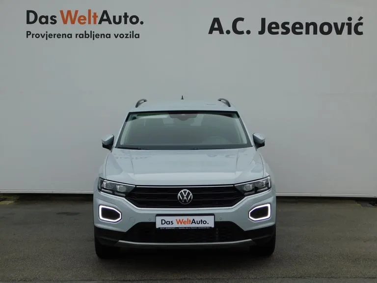 Volkswagen T-Roc 2022: fotografija 2