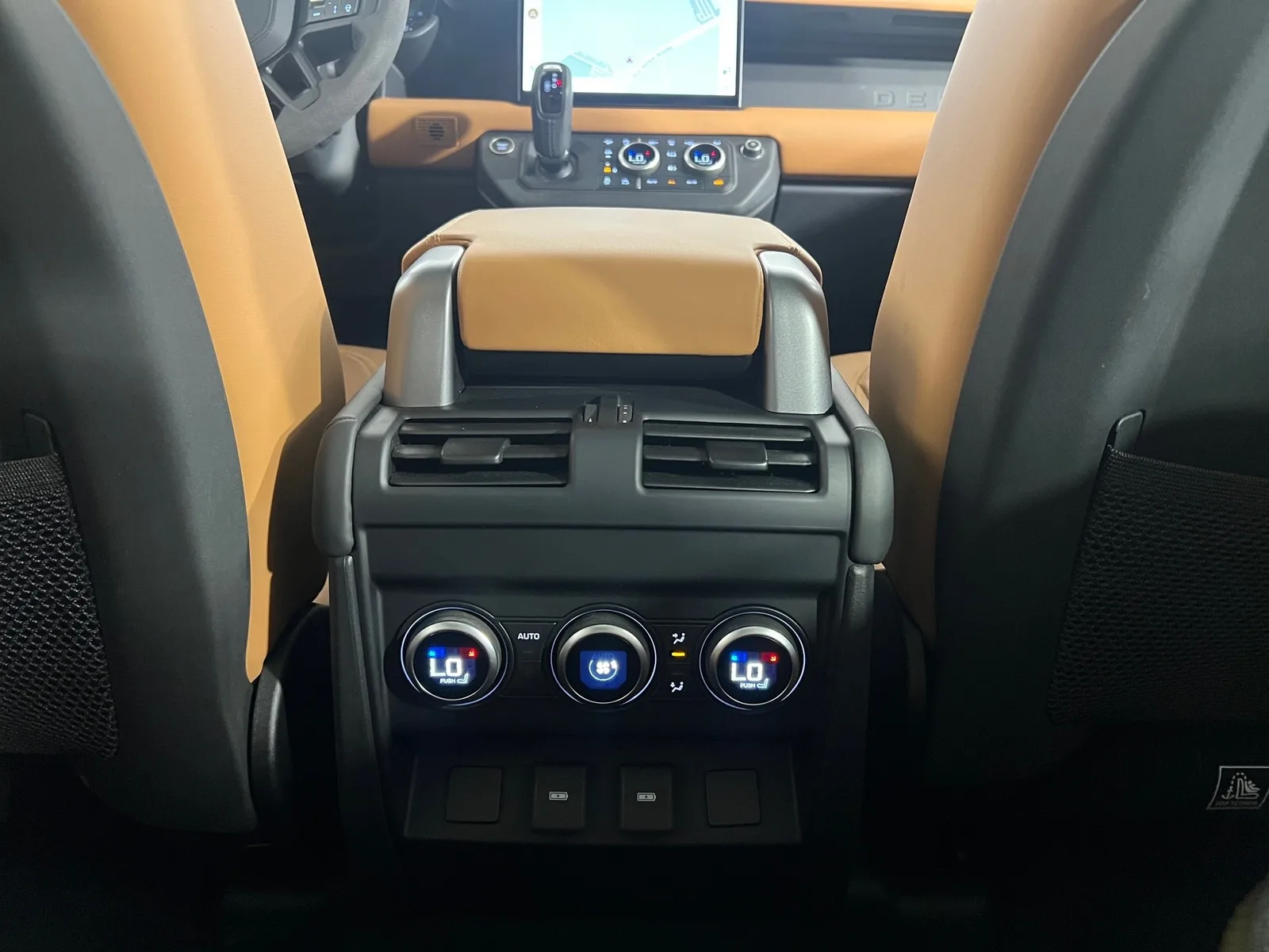 Land Rover Defender 2023 – fotografija 25