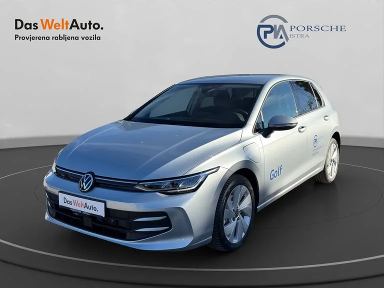 Volkswagen Golf VIII 2025: fotografija 1