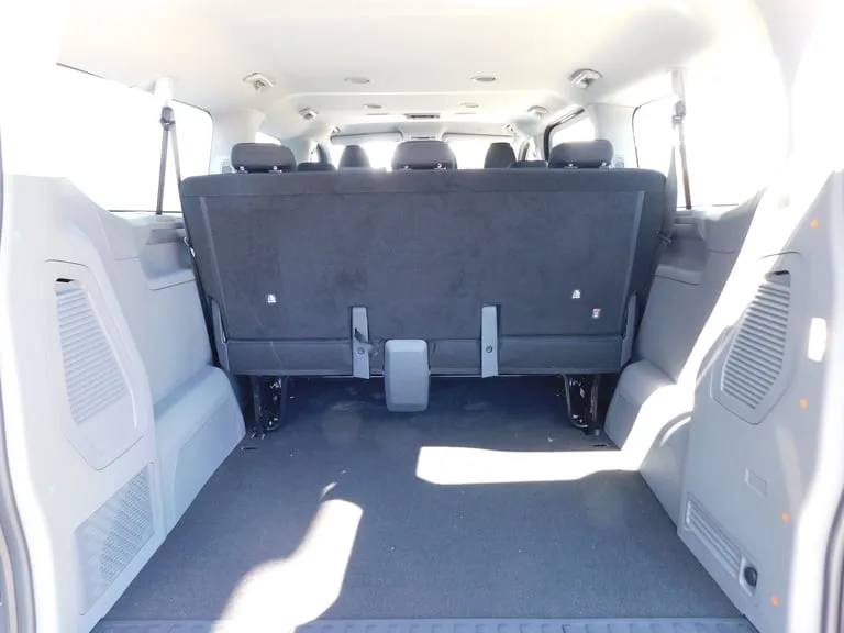 Volkswagen Caravelle 2025: fotografija 14