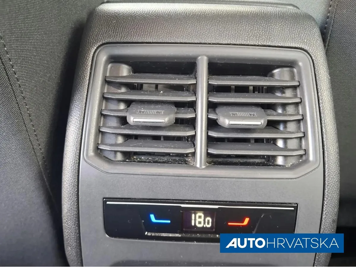 Seat Leon 2022 – fotografija 12