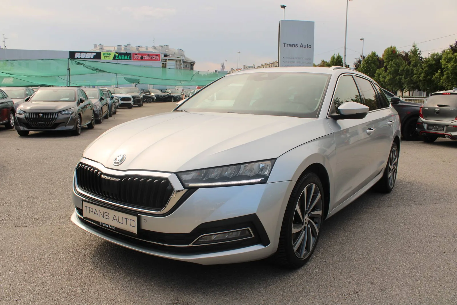 Škoda Octavia Combi 2023 – fotografija 1