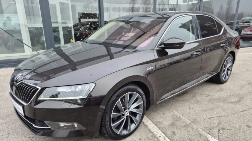 Škoda Superb 2018 – fotografija 1