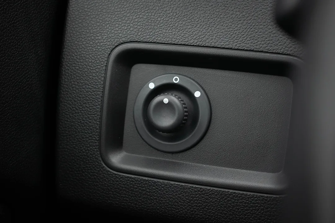 Dacia Duster 2023: fotografija 16