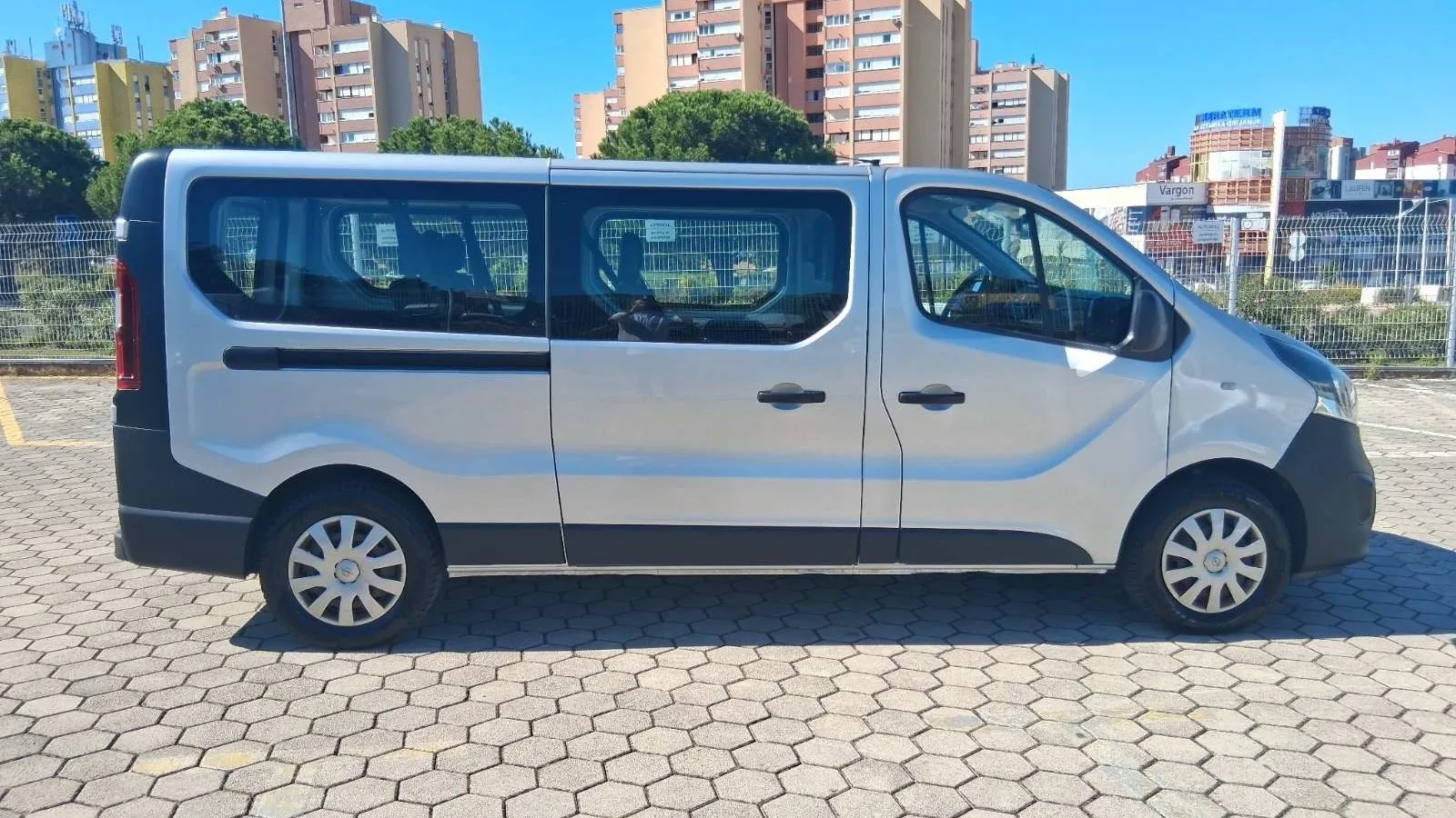 Opel Vivaro 2019 – fotografija 2
