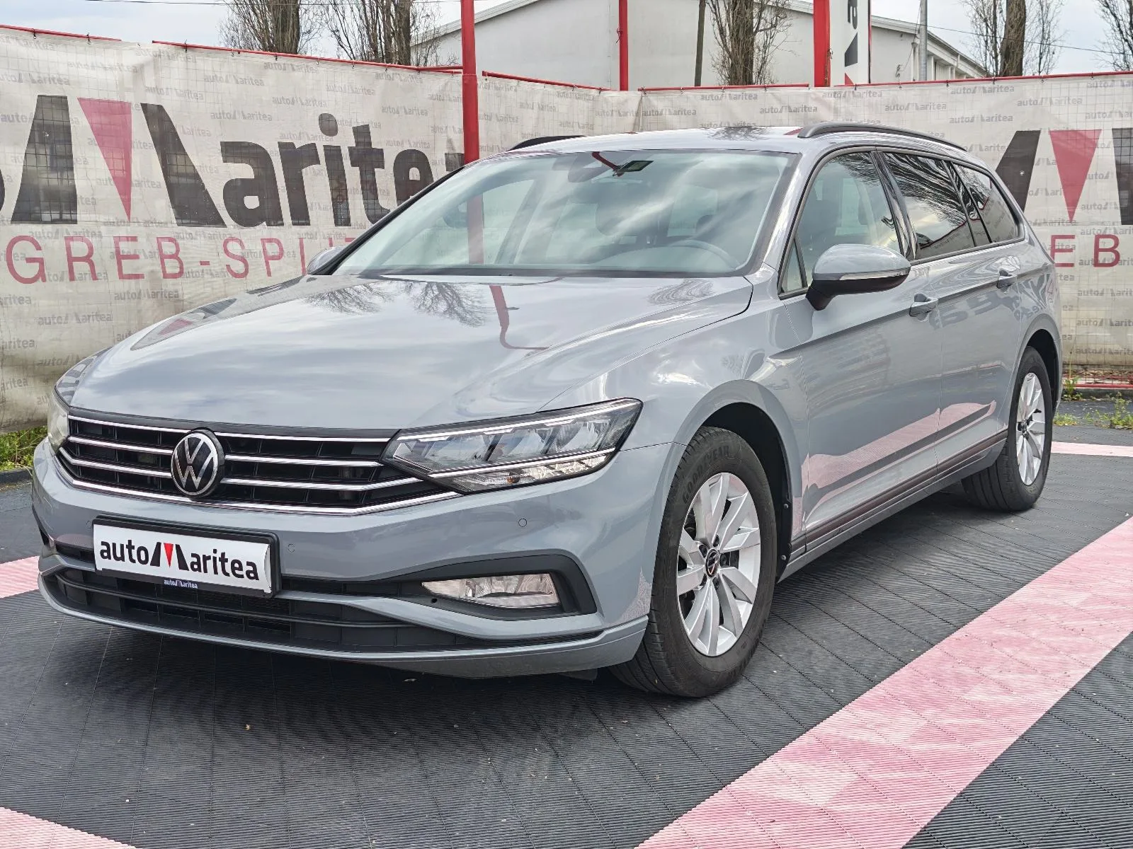 Volkswagen Passat Variant 2023 – fotografija 1