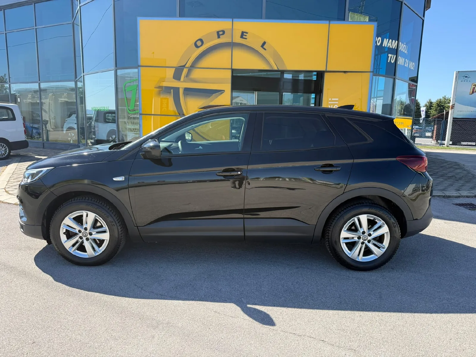 Opel Grandland 2019 – fotografija 2
