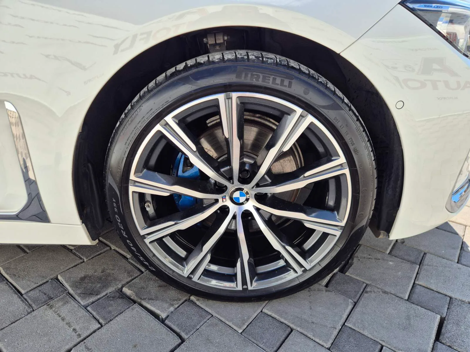 BMW Serija 7 2019 – fotografija 28