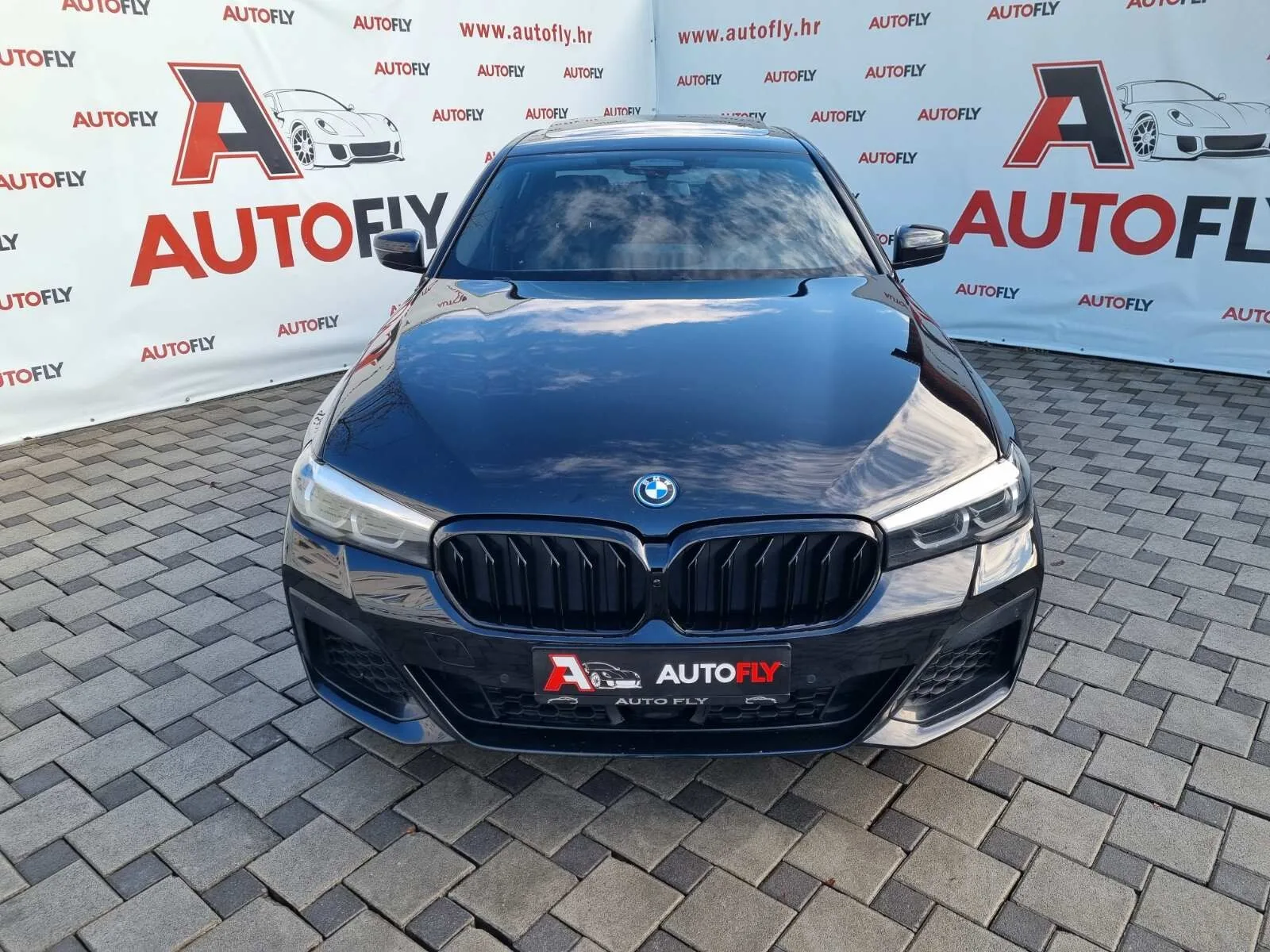 BMW Serija 5 2022 – fotografija 2