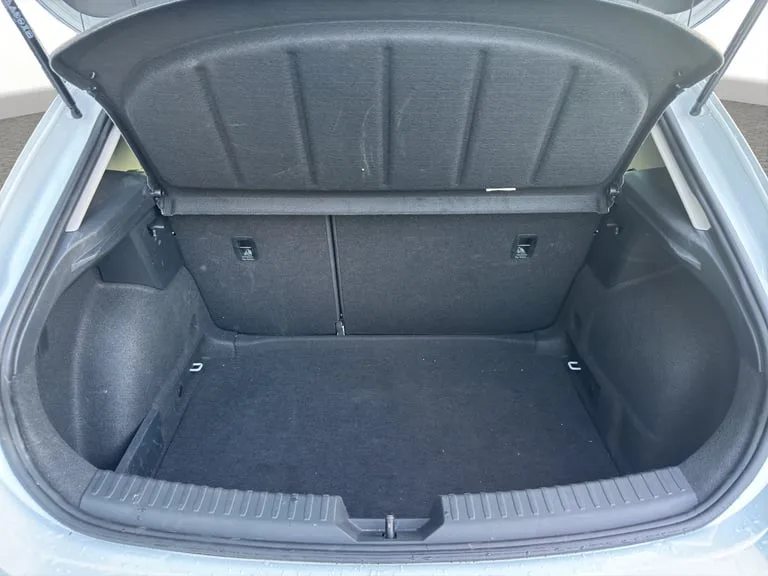 Seat Leon 2025: fotografija 19