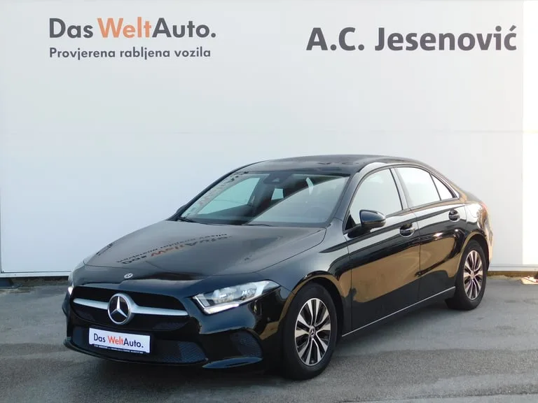 Mercedes-Benz A-Klasa 2020: fotografija 1