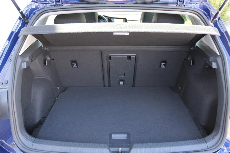 Volkswagen Golf VIII 2023: fotografija 16