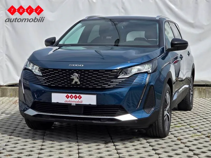 Peugeot 5008 2021: fotografija 2
