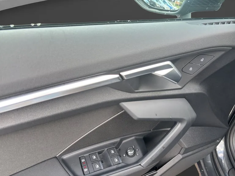 Audi A3 Sportback 2024: fotografija 21