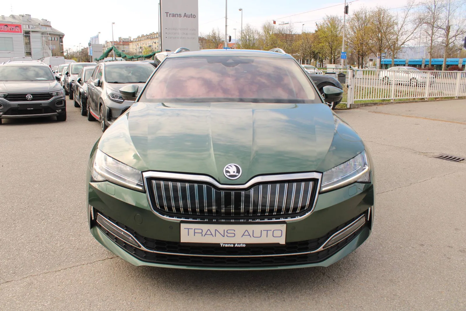 Škoda Superb Combi 2021 – fotografija 2