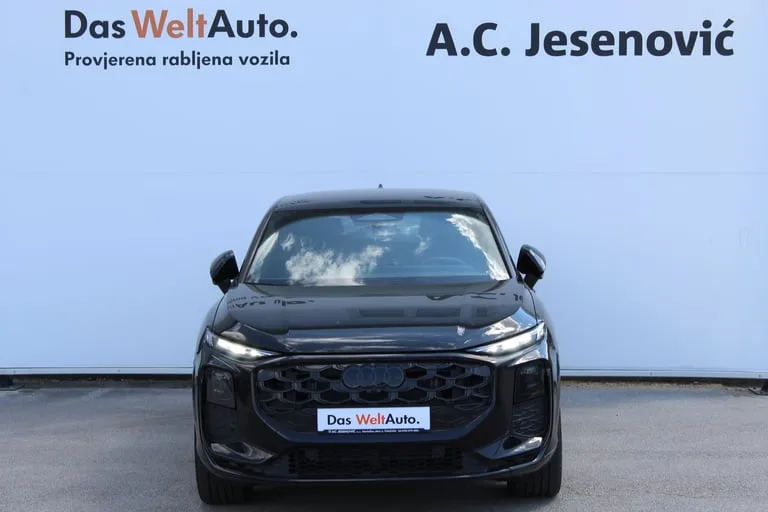 Audi Q3 2026: fotografija 2