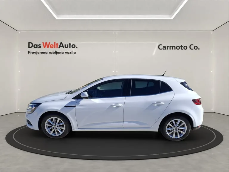 Renault Megane 2020: fotografija 2