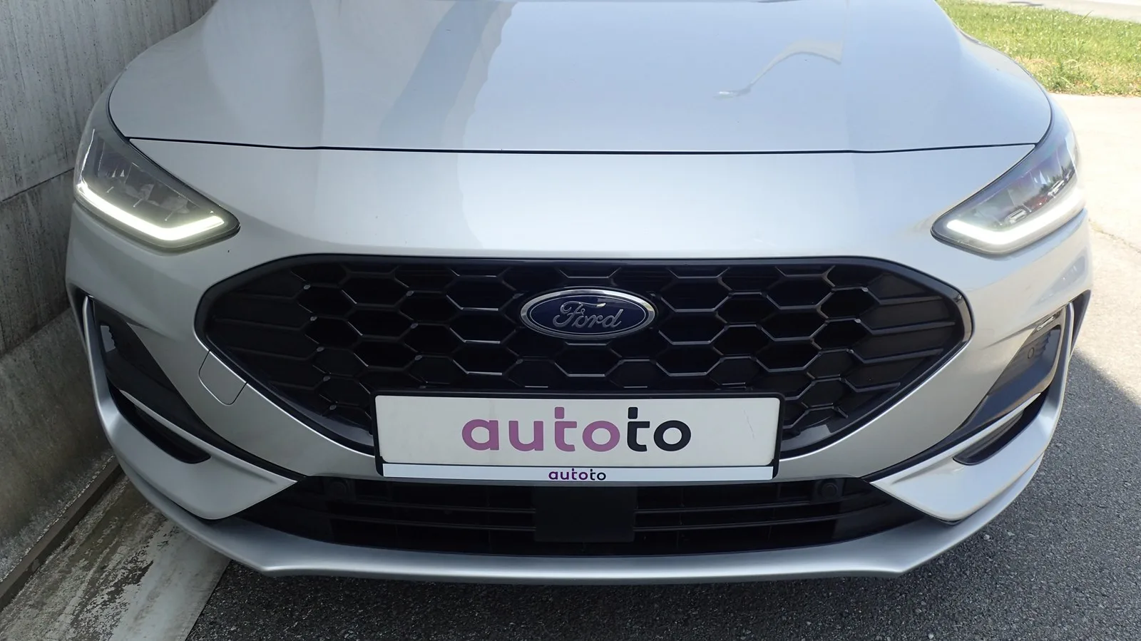 Ford Focus 2022: fotografija 23