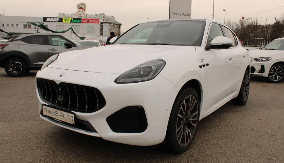 Maserati Grecale 2022: fotografija 1
