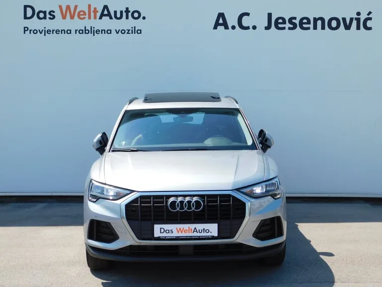 Audi Q3 2020: fotografija 2