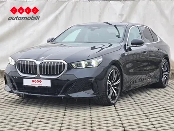 BMW Serija 5 2023 – fotografija 1