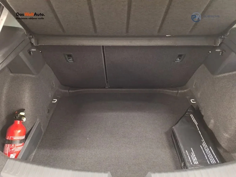 Seat Leon 2026: fotografija 17