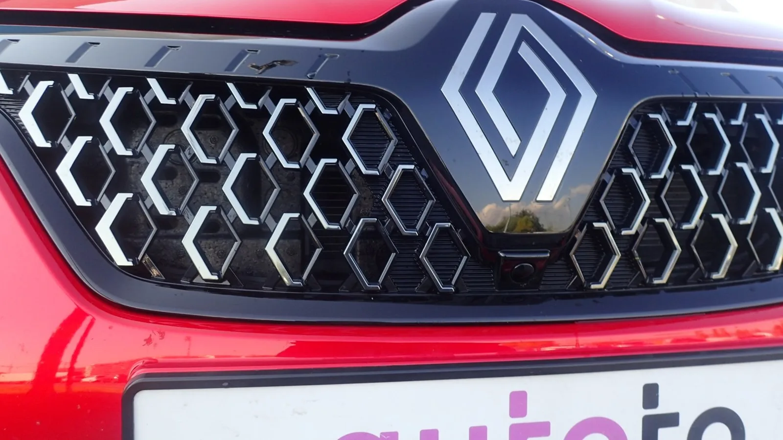 Renault Megane 2024: fotografija 24