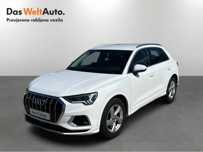 Audi Q3 2019: fotografija 1